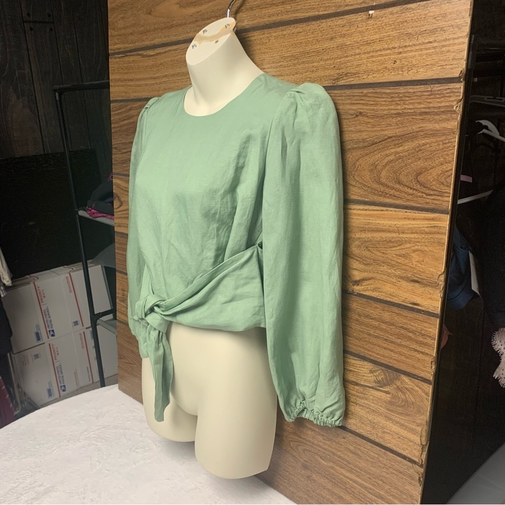 Capulet crop shirt size medium green elastic sleeves tie at waist very unique - Picture 4 of 12
